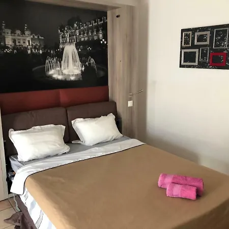 Cute Studio In The With Swimming Pool Daire